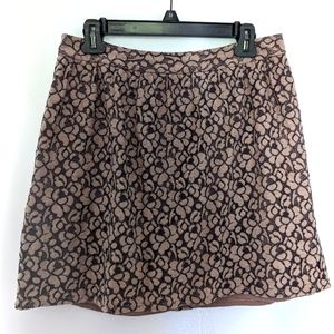 Banana republic factory lacy skirt beige w/ pockets  sz 6